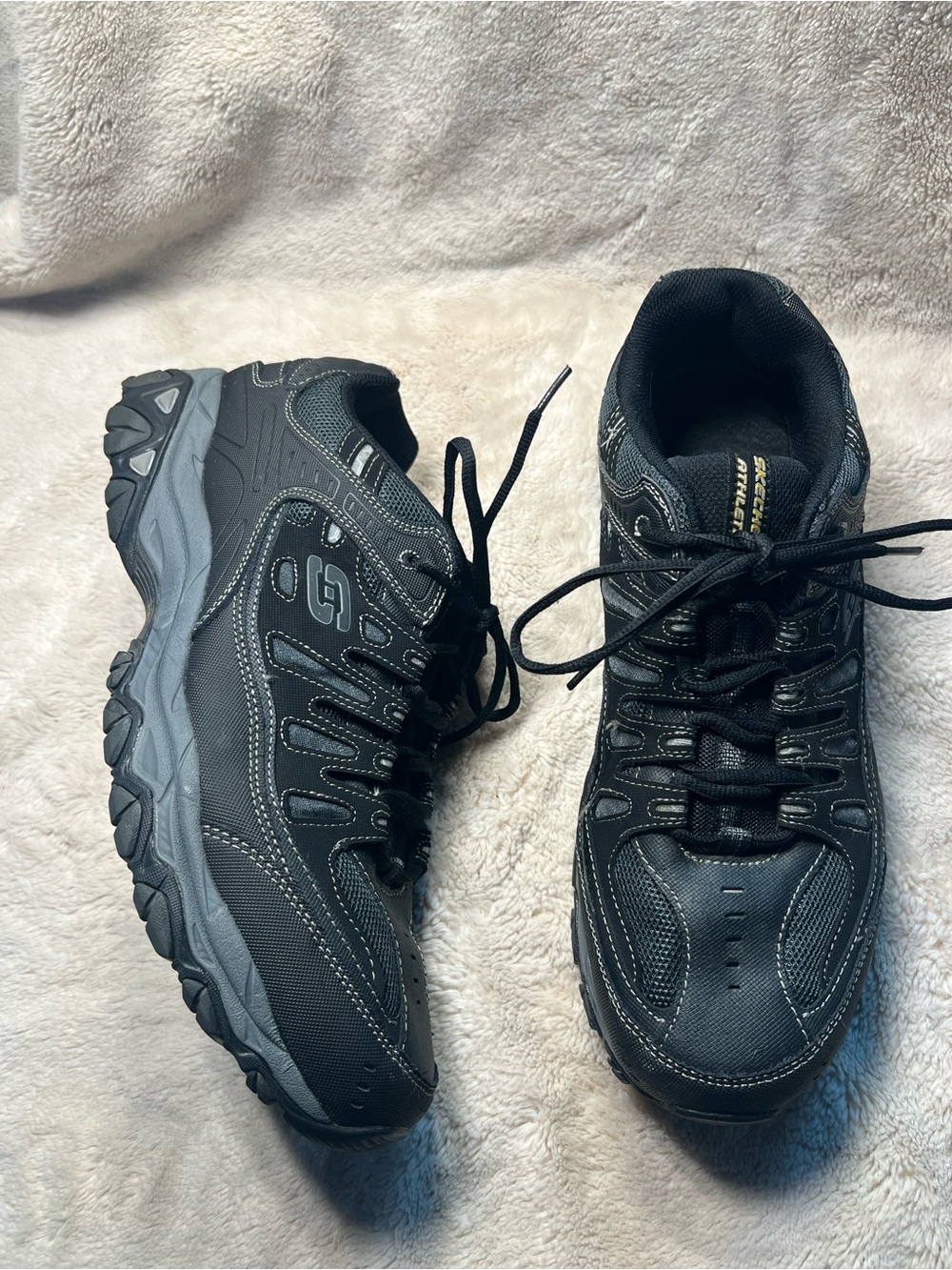 Skechers shoes mens size 14